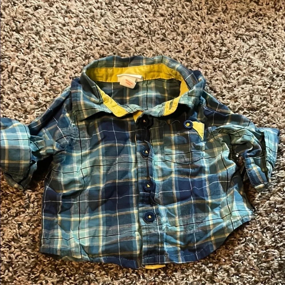 Cat & Jack Newborn Bundle Plaid Button Up, Jeans, long sleeve/short sleeve onsie
